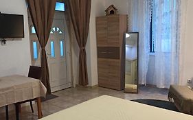Studio Apartment Nika